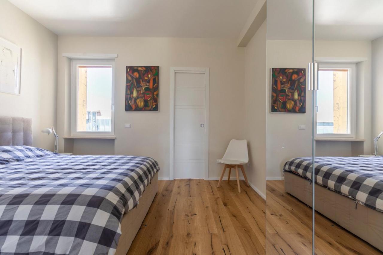 La Dolce Vita - Sunny Penthouse Trastevere Station 100Sqm Roma Esterno foto