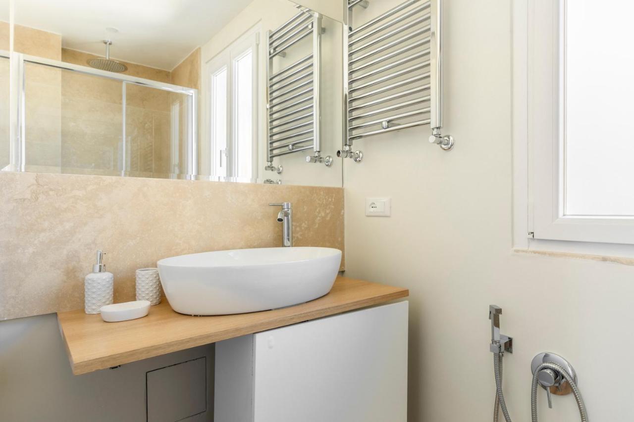 La Dolce Vita - Sunny Penthouse Trastevere Station 100Sqm Roma Esterno foto